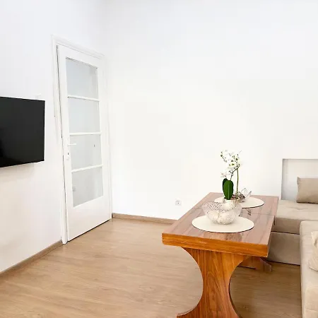 Seaside 2br Free Parking