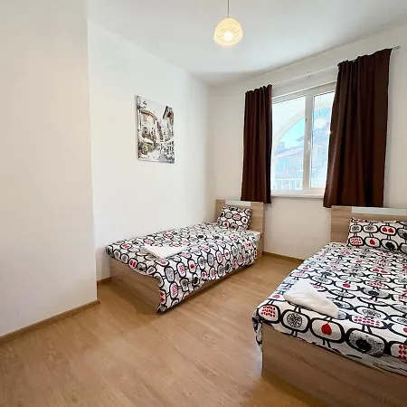 Seaside 2br