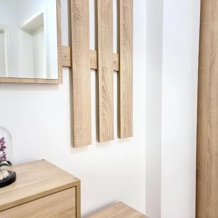 Seaside 2br Free Parking Διαμέρισμα *